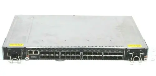 2005-B5K IBM System Storage 32 x Ports 4GB SAN Fabric Network Switch